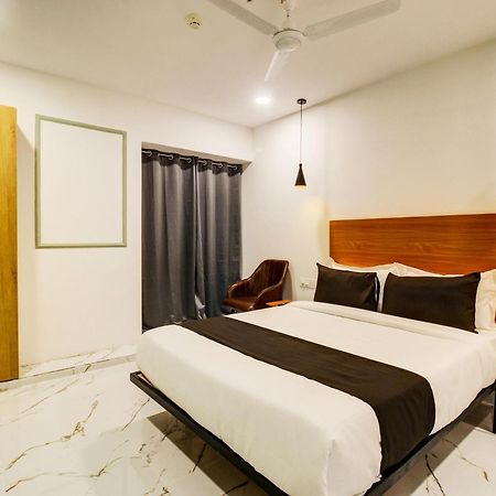 Super Townhouse Rcc Hotel Banjara Hills Haïdarabad Extérieur photo